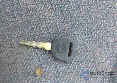 2006 Chevrolet Silverado 1500 Work Truck from USA, damaged, VIN 3GCEC14X06G236887